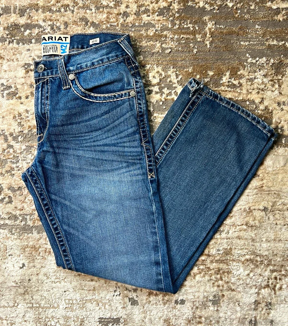 Ariat M2 Traditional Relaxed Boot Cut Jeans Western Cowboy Denim | 30x32